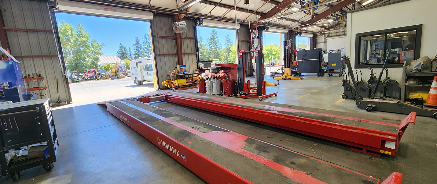 image of the interior of a large vehicle garage